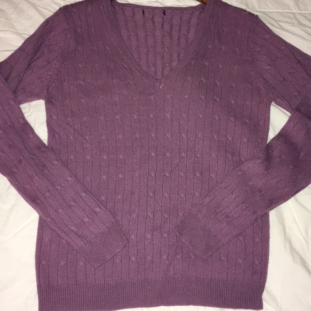 3/$15 🌺 Sweater